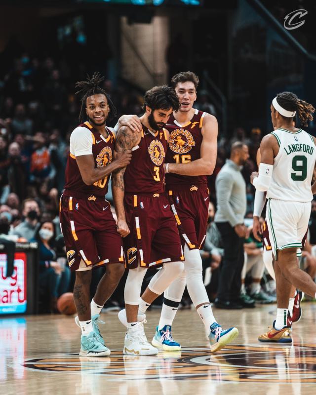 1637138714572091476.jpg FEH-dLQXIAAOFju.jpg